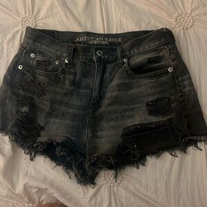 American Eagle Jean shorts 
Blackish/Gray shorts 
Size:2